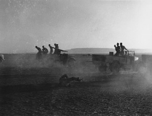 The recruits at Kabrit originally practised their landing technique from steel gantries designed by Jim Almonds. However, it was Jock Lewes’s idea to have the men leap from the back of a speeding truck, which resulted in a slew of injuries, including a broken wrist for Jeff Du Vivier and a damaged shoulder for Bill Fraser