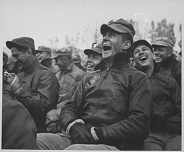 Audience reaction to the Bob Hope show at Seoul, Korea., 10/23/1950. Credit: National Archives.