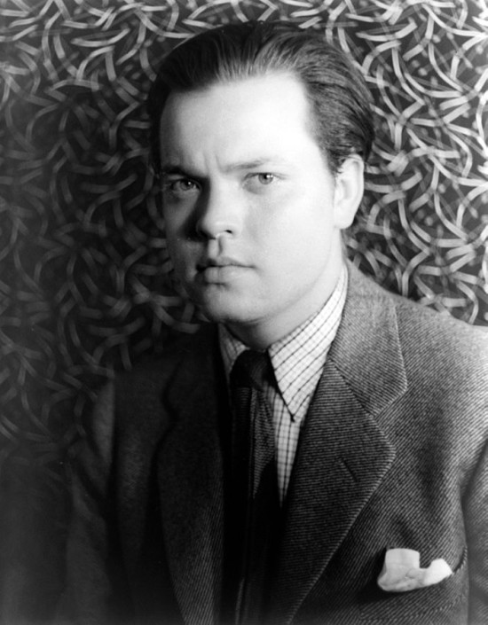  Orson Welles, photographed by Carl Van Vechten, March 1, 1937. By Willis Sharpe Kilmer in 1918 By Carl Van Vechten - LC-USZ62-119765This image is available from the United States Library of Congress's Prints and Photographs division under the digital ID van.5a52776.This tag does not indicate the copyright status of the attached work. A normal copyright tag is still required. See Commons:Licensing for more information. Image is in the public domain via Wikimedia.com</em