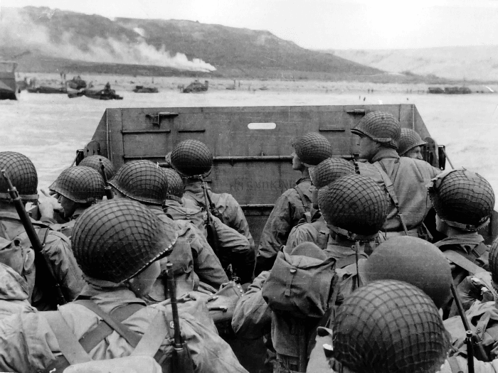 American troops approaching omaha beach on DDay