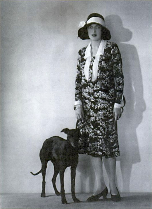 File:Coco Chanel, 1920.jpg - Wikipedia