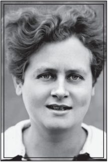 Milena, circa 1930. Photo Credit: Milena and Margarete.